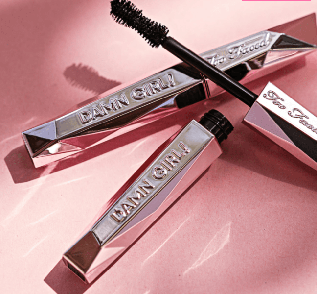 Damn Girl! Máscara de cílios de 24 horas Too Faced