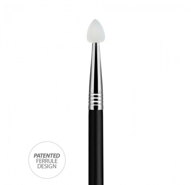 O196 - APLICAÇÃO SOMBRA E GLITTER DAYMAKEUP